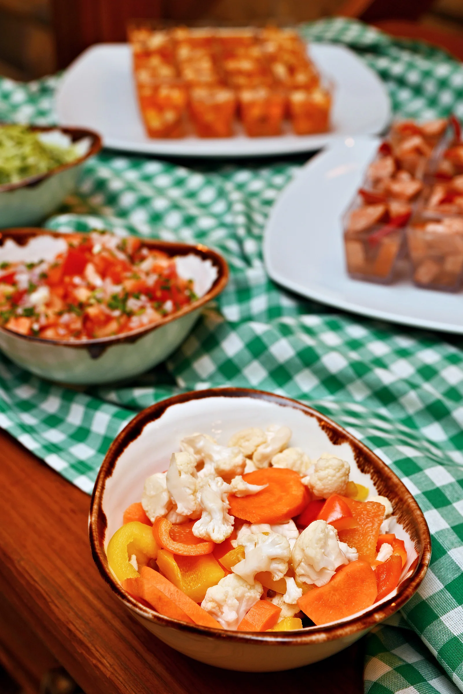 České all you can eat a pivo s folklórní hudbou: předkrmy, svíčková i kachna