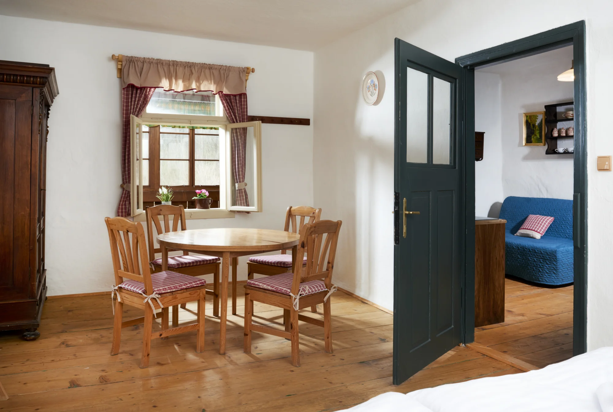 Pobyt v srdci Šumavy: krásný horský hotel se snídaní i možností wellness