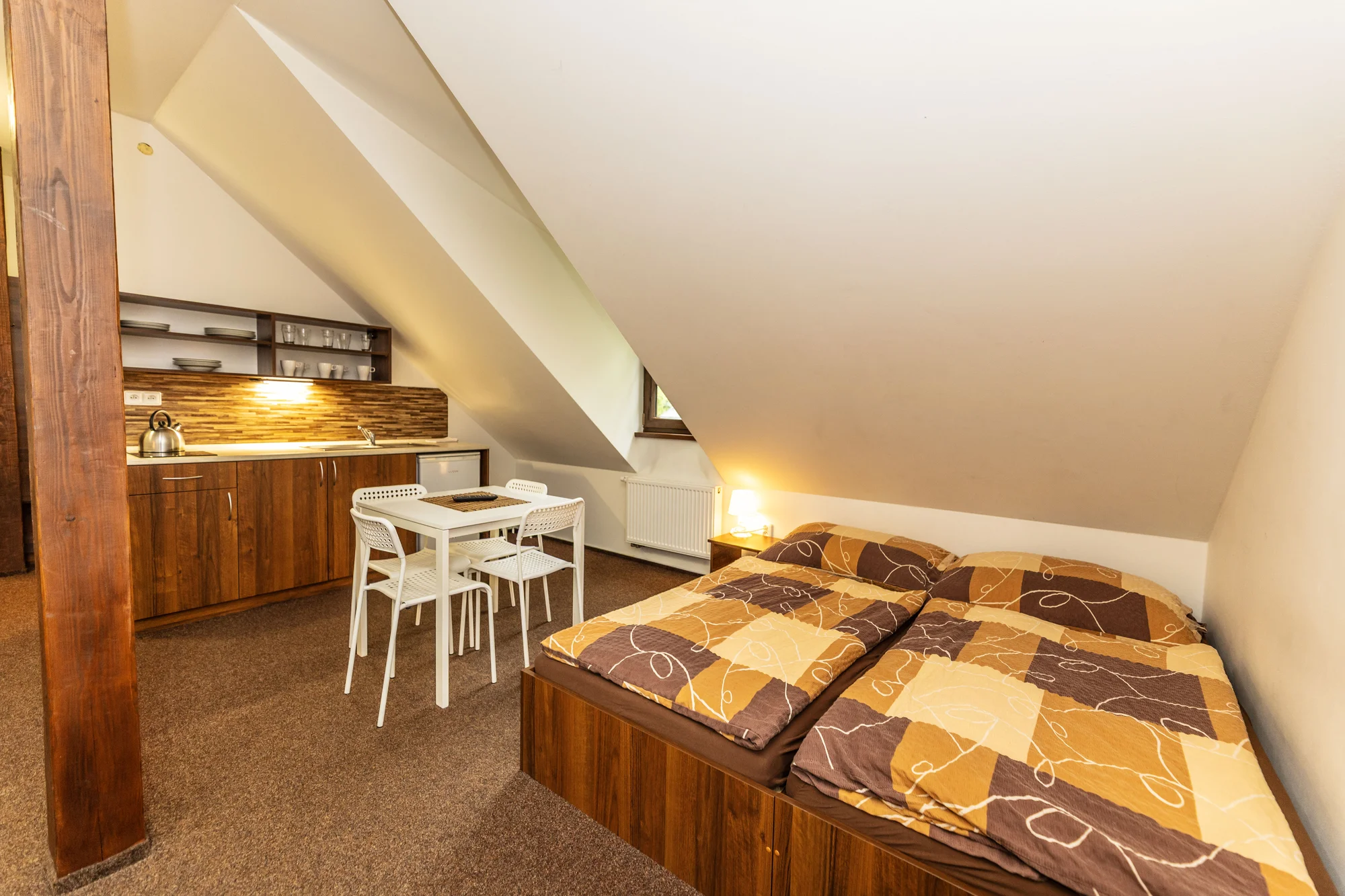 Apartmány na horské chatě v Jeseníkách vč. domácí stravy a neomezeného wellness s bazénem