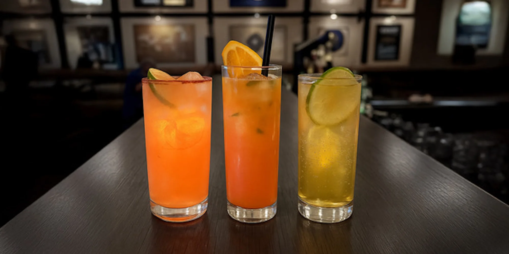 Připijte si na zdraví: osvěžující koktejl pro 1 i 2 osoby v kavárně s galerií