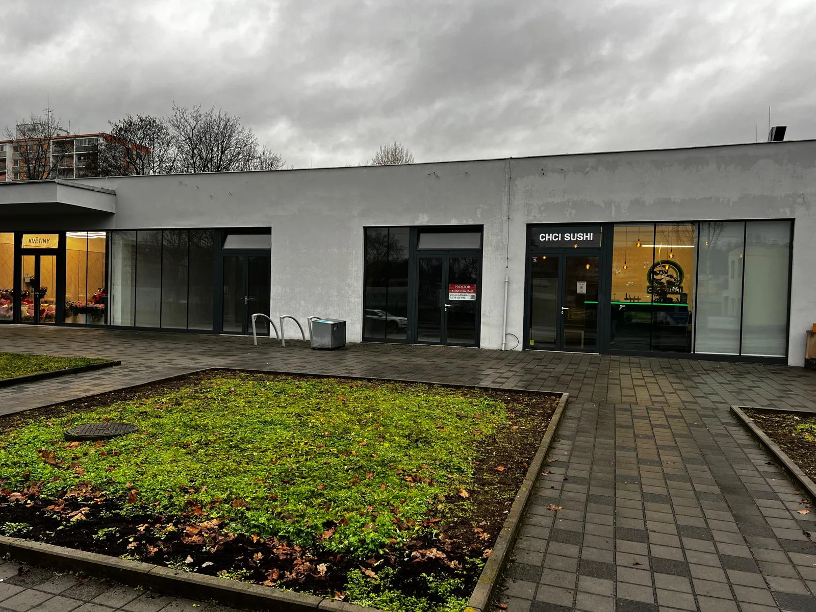 Sushi s sebou: otevřený voucher do bistra v Polabinách na 300, 500 nebo 1000 Kč