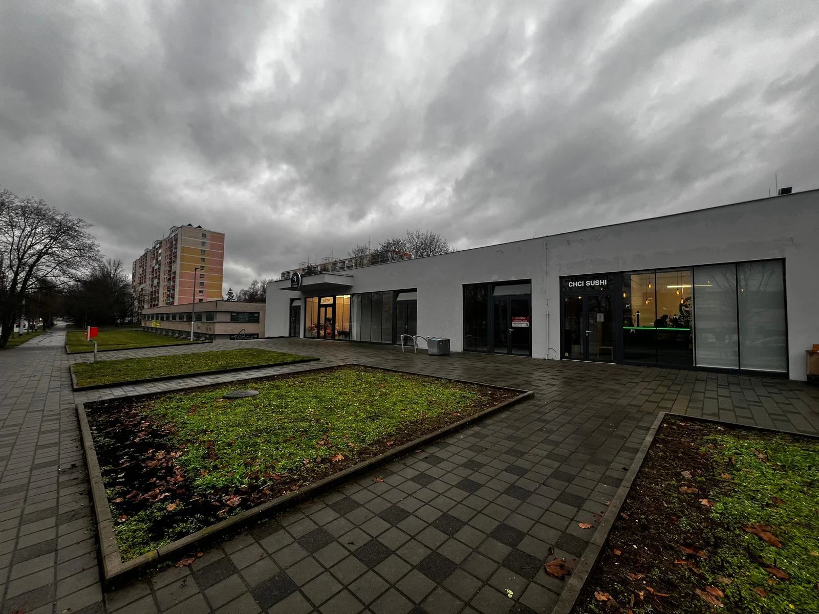 Sushi s sebou: otevřený voucher do bistra v Polabinách na 300, 500 nebo 1000 Kč