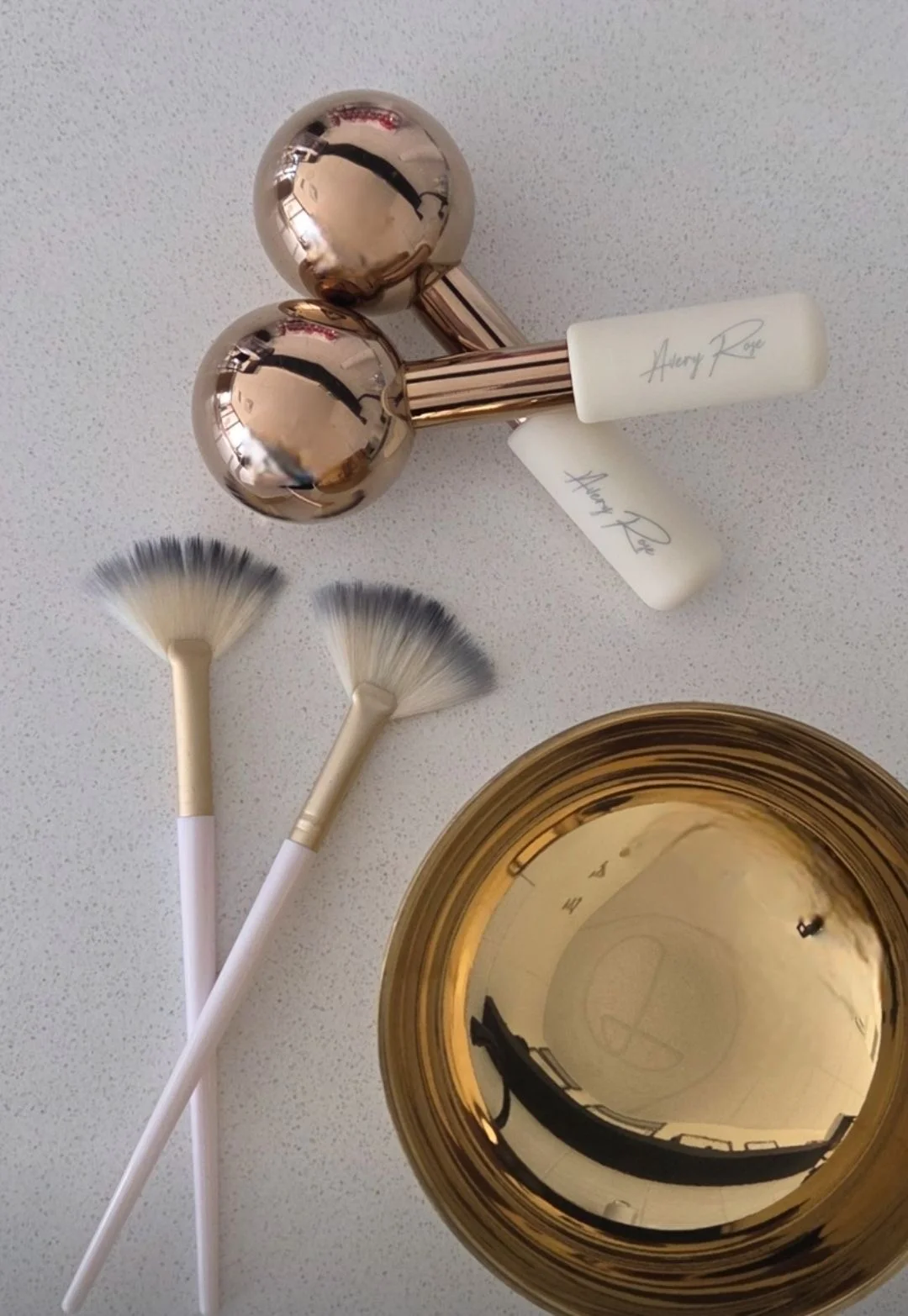 Ošetření pleti: peeling, zlatá maska, masáž obličeje i čištění ultrazvukem