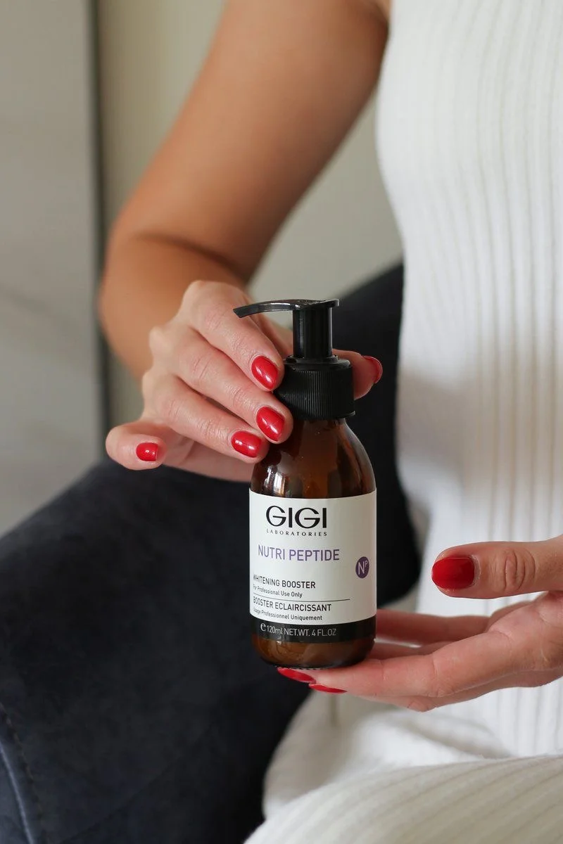 Ošetření pleti: peeling, zlatá maska, masáž obličeje i čištění ultrazvukem