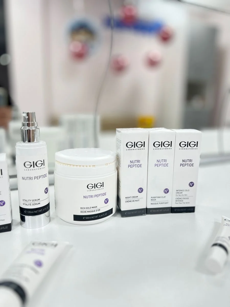 Ošetření pleti: peeling, zlatá maska, masáž obličeje i čištění ultrazvukem