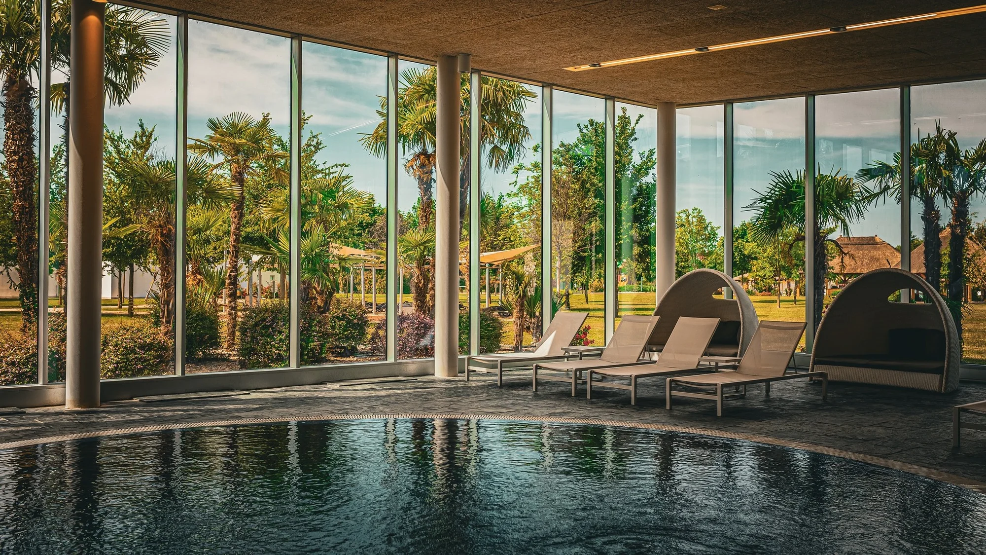 Pobyt ve wellness rezortu v západním Maďarsku: termální park, aktivity pro rodiny a polopenze