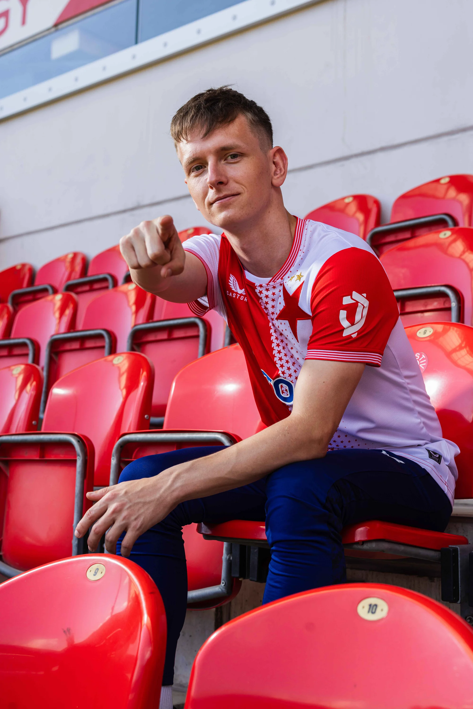 Individuální online lekce EA FC26 s profesionálními hráči: 1, 5 či 10 tréninků