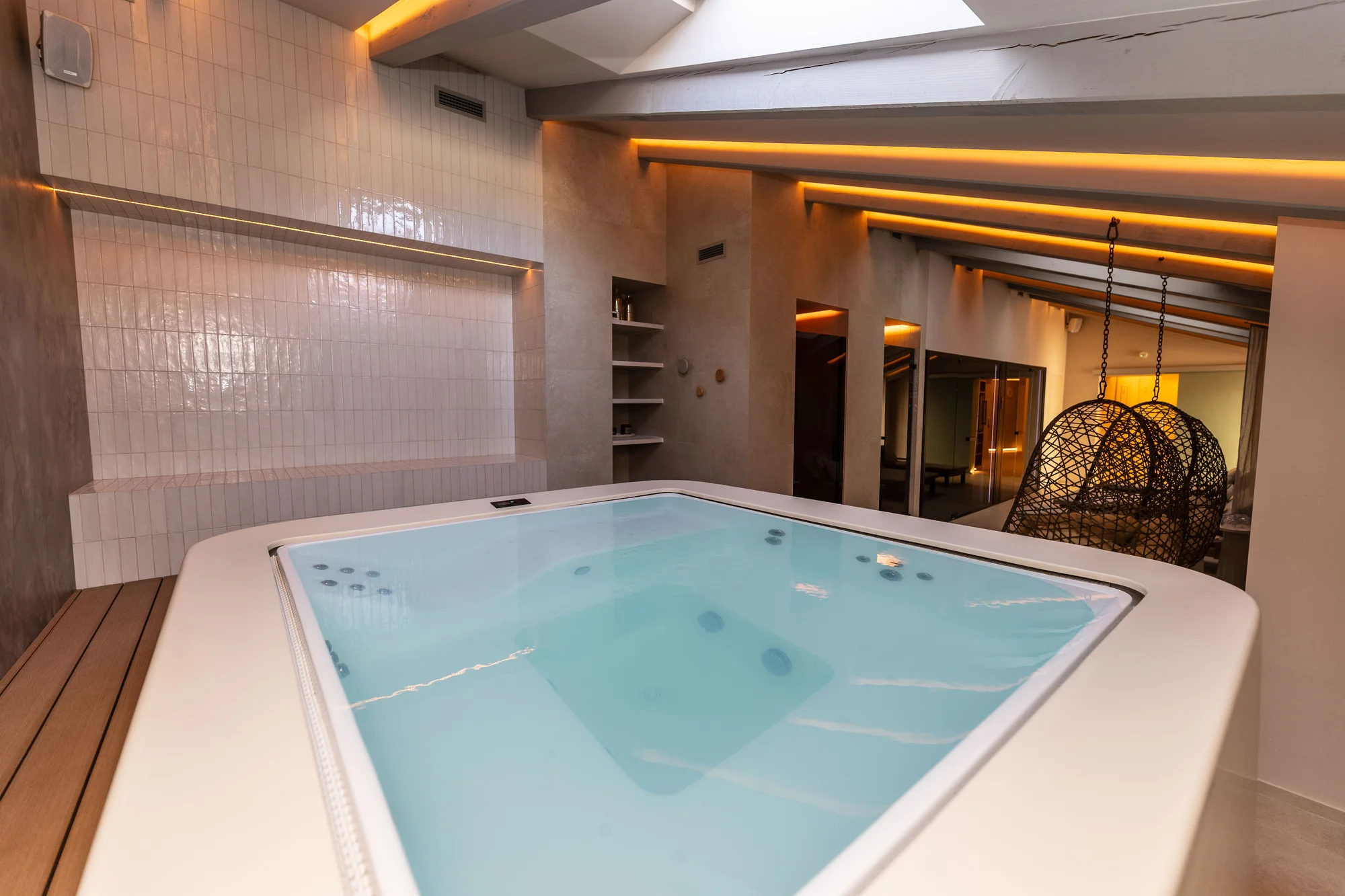 Pobyt v srdci Českého ráje: hotel se snídaní i polopenzí s degustační večeří