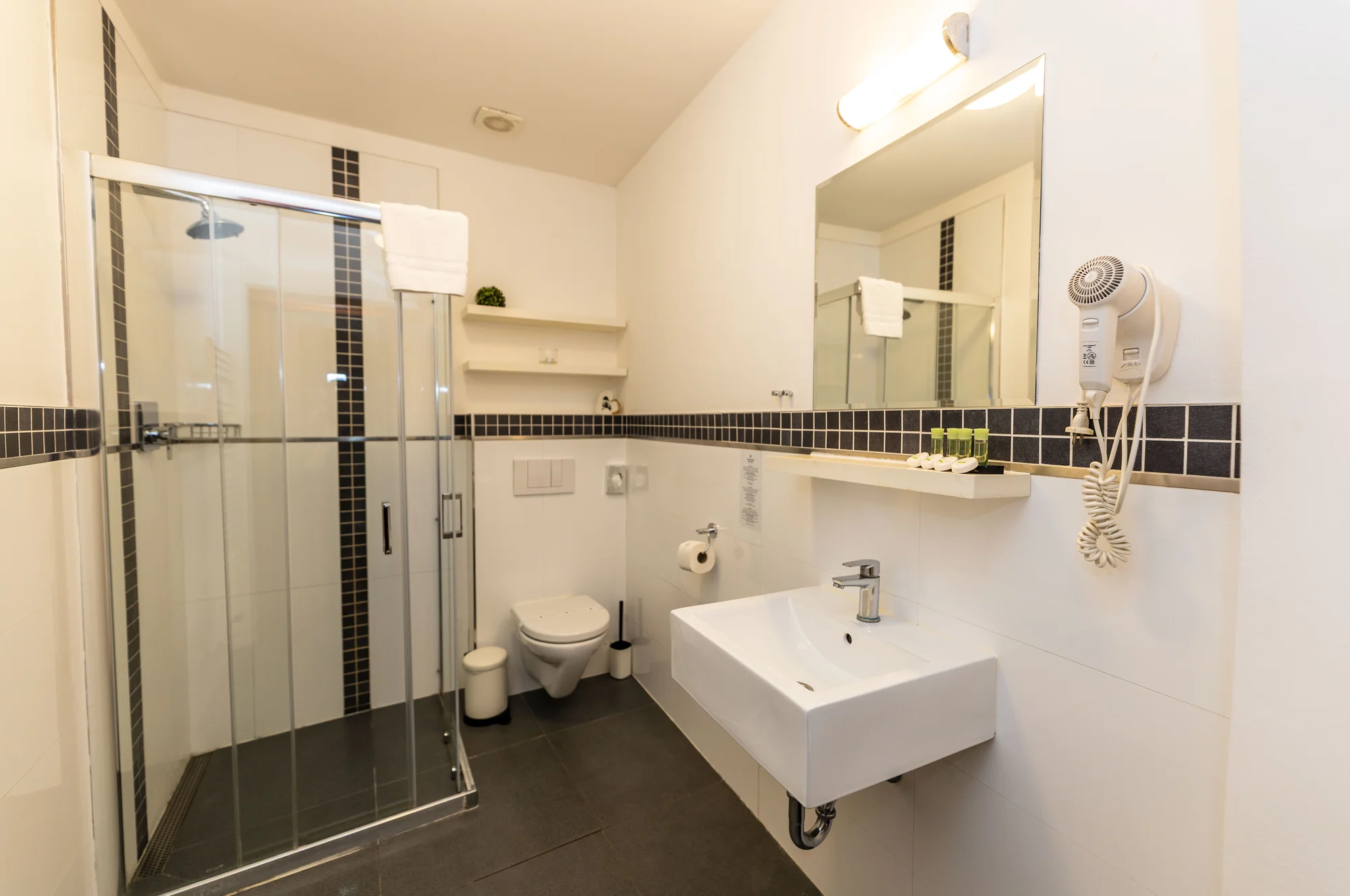 Pobyt v srdci Českého ráje: hotel se snídaní i polopenzí s degustační večeří