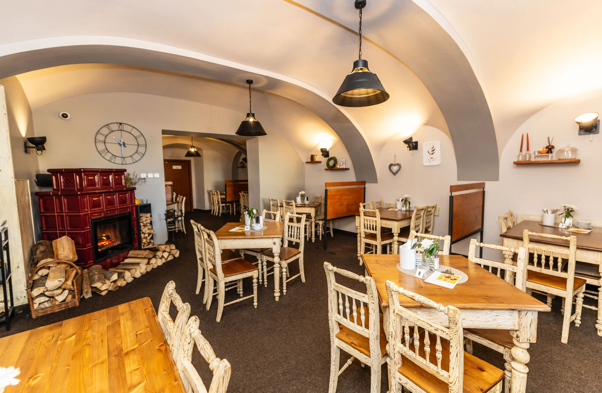 Pobyt v srdci Českého ráje: hotel se snídaní i polopenzí s degustační večeří