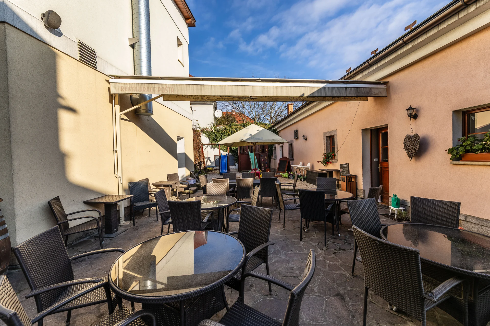 Pobyt v srdci Českého ráje: hotel se snídaní i polopenzí s degustační večeří