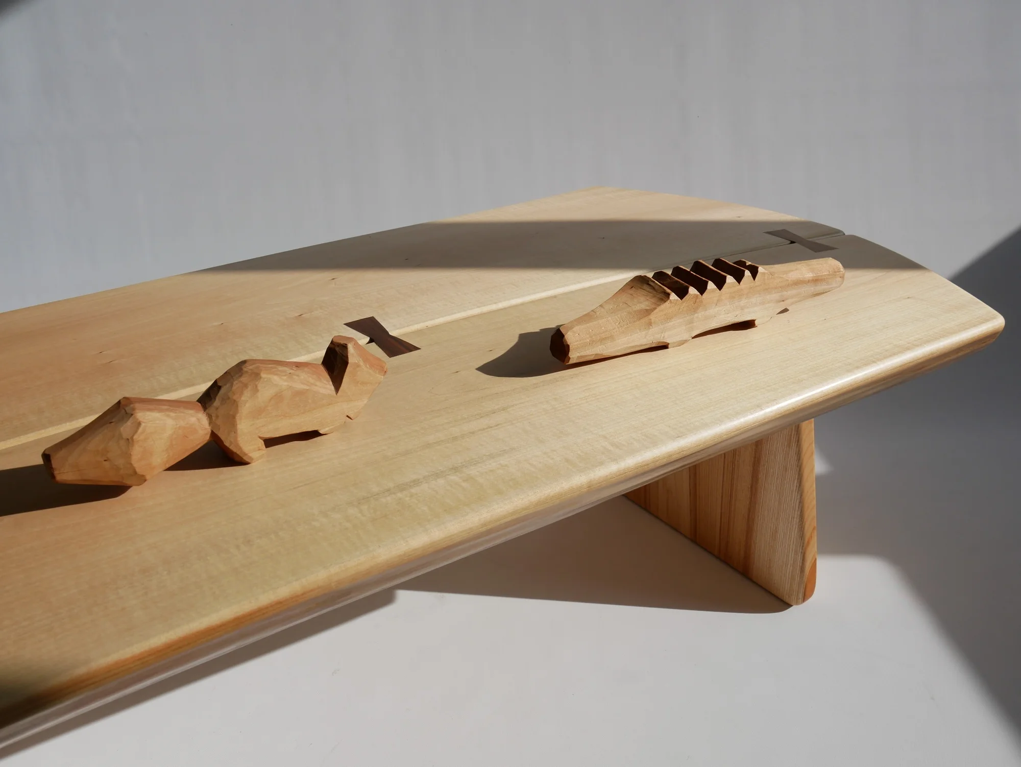 Individuální kurz řezbářství pro 2 osoby: výroba dětské hračky i čajového tácu