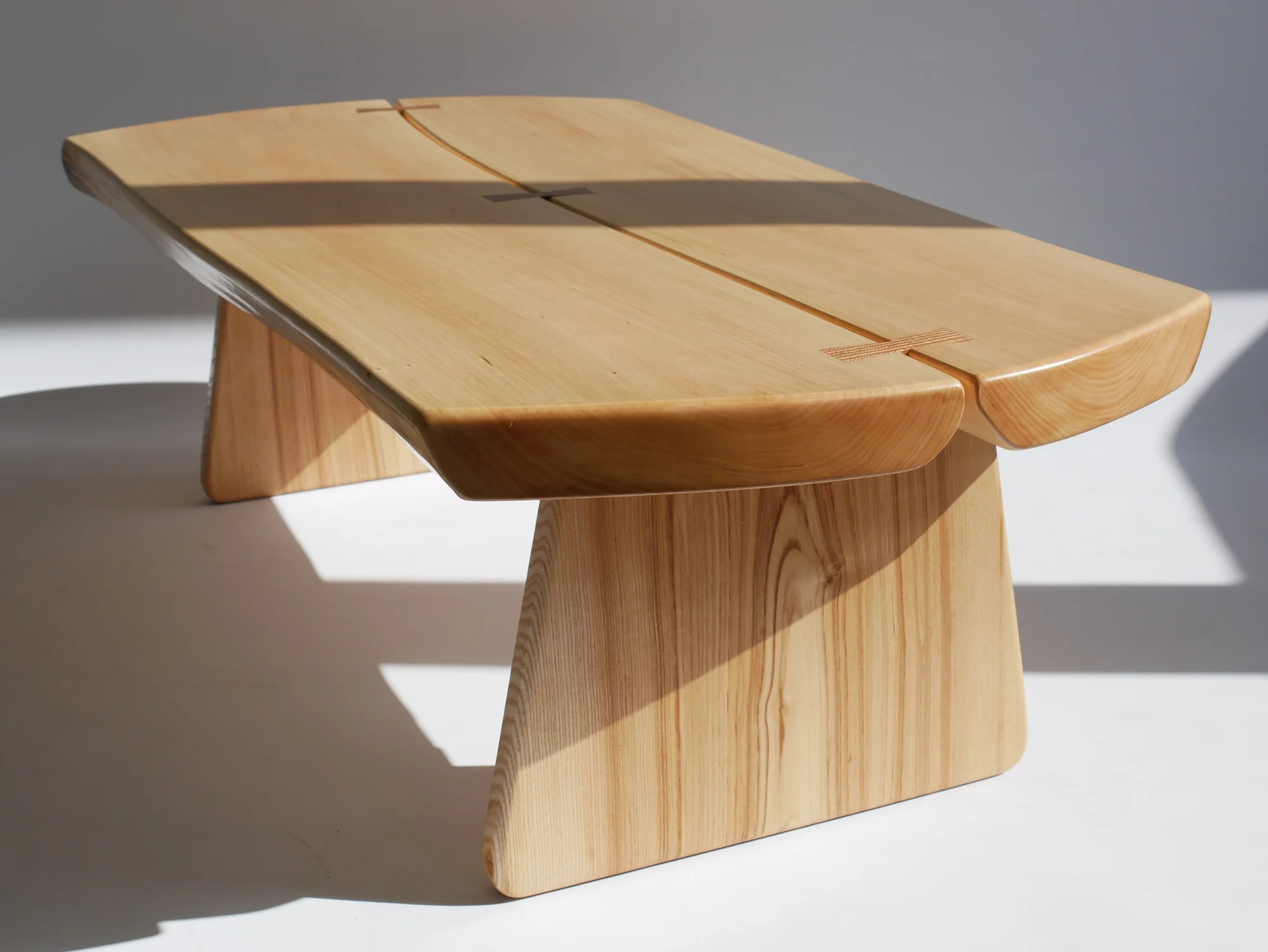 Individuální kurz řezbářství pro 2 osoby: výroba dětské hračky i čajového tácu