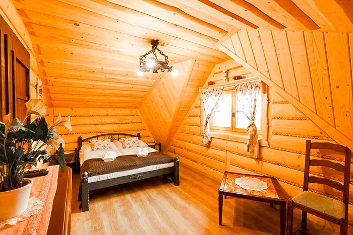 Wellness pobyt ve stylových chatkách na Oravě až pro 6 osob