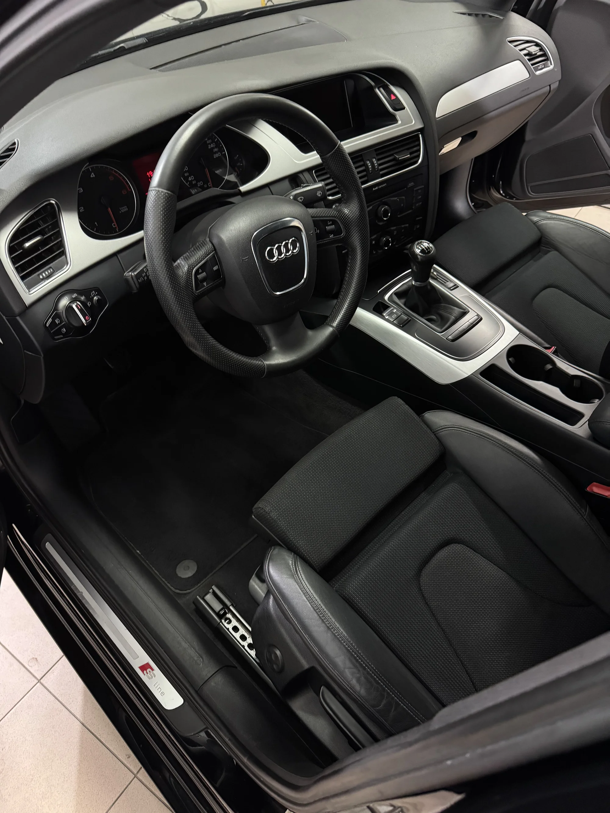 Čištění exteriéru a interiéru i vč. tepování: všechny velikosti aut