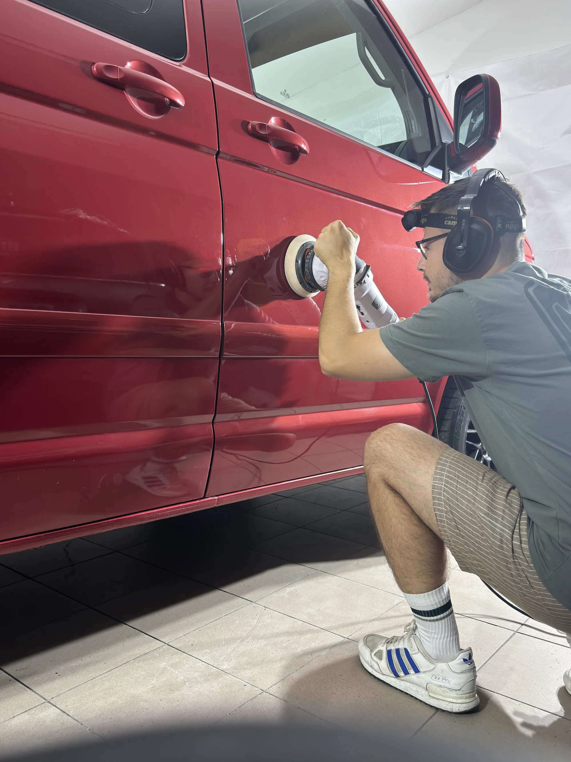 Čištění exteriéru a interiéru i vč. tepování: všechny velikosti aut