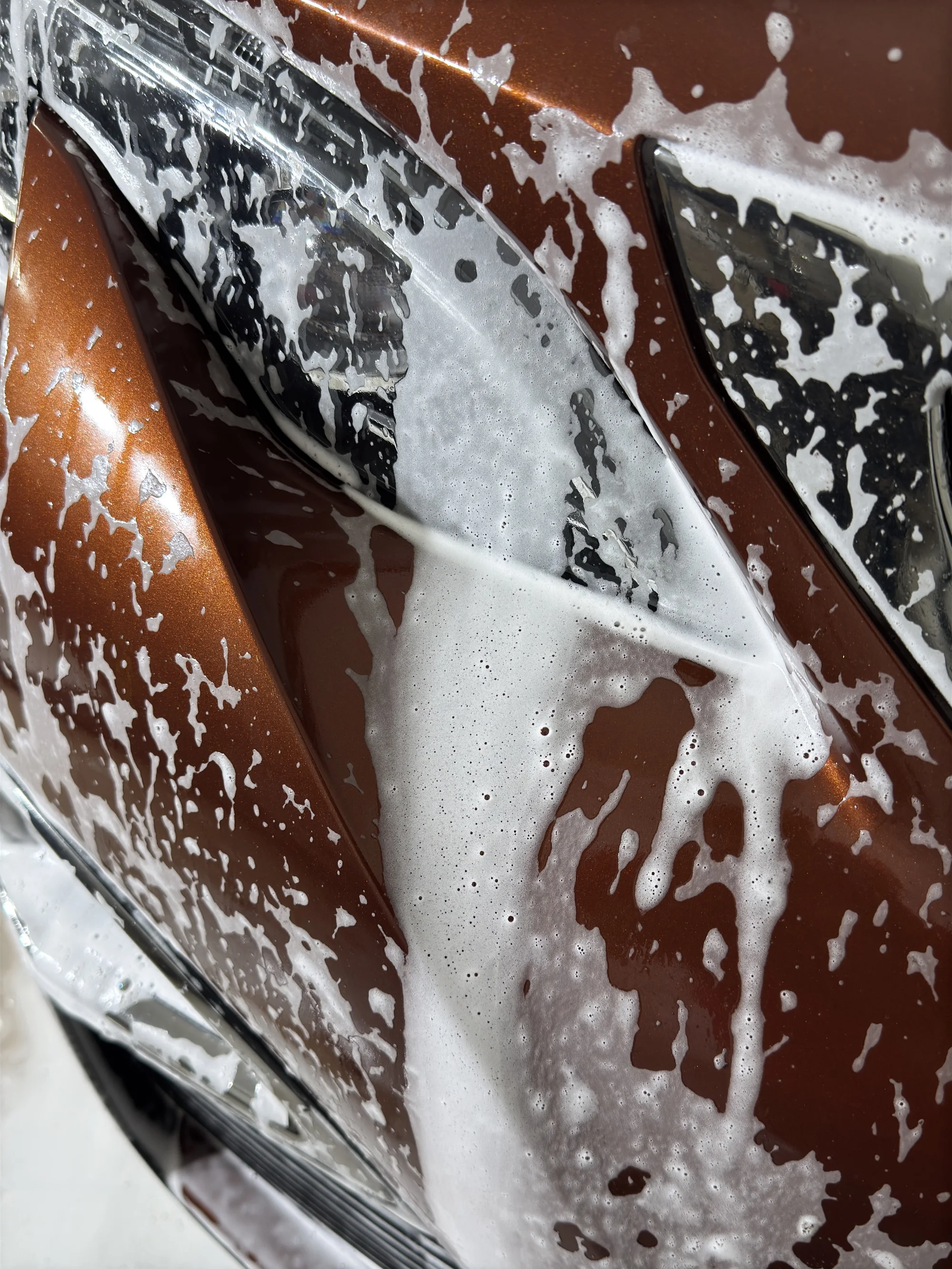 Čištění exteriéru a interiéru i vč. tepování: všechny velikosti aut