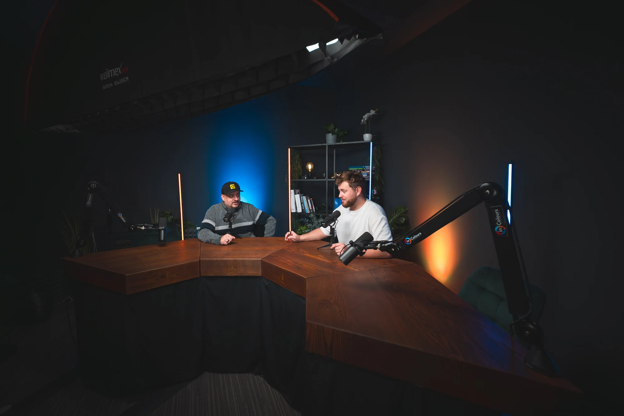 Pronájem podcastového studia až pro 4 osoby i rodinu: Full HD video i moderátor