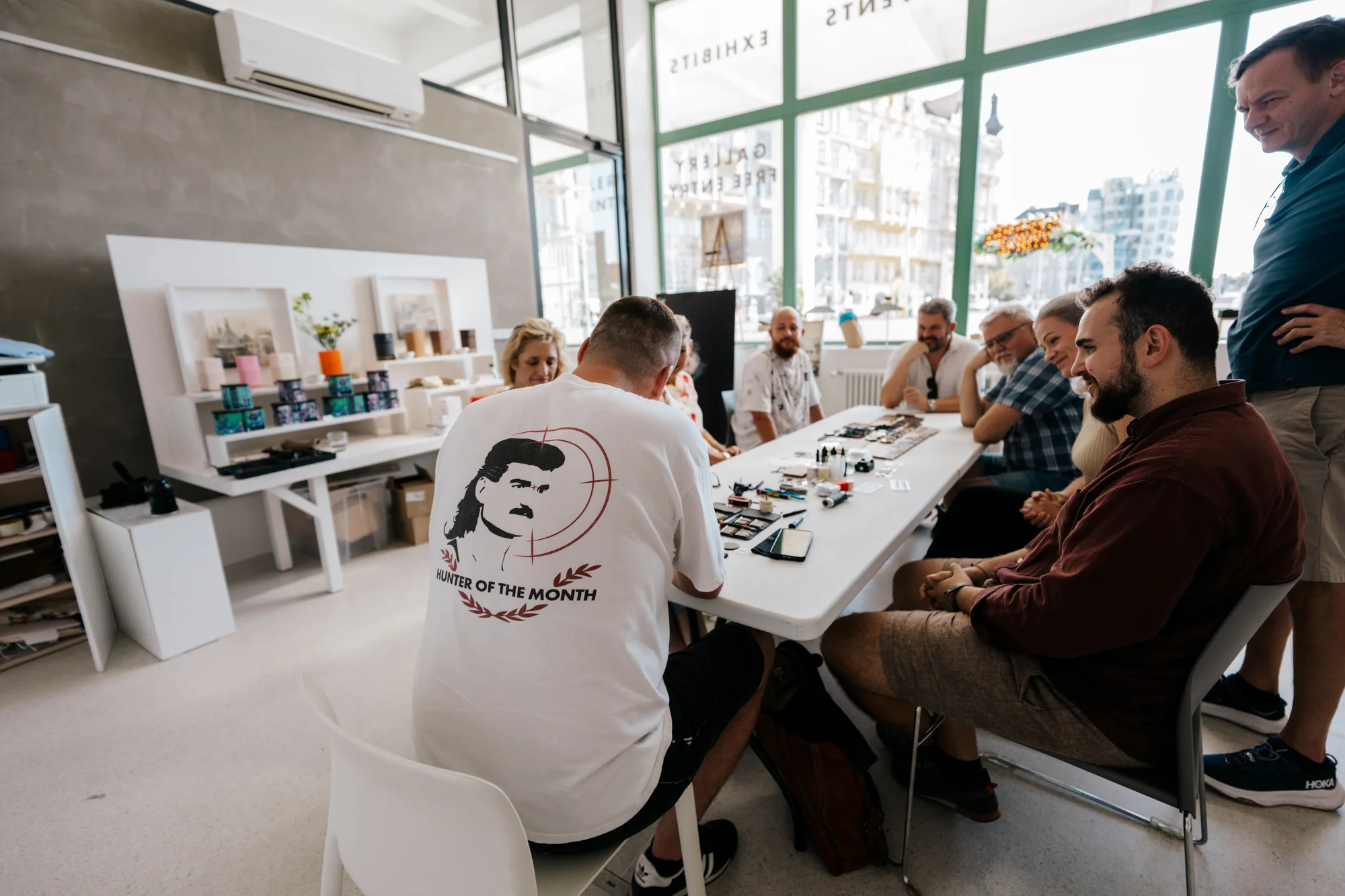 Workshop výroby hodinek TimeWood pro 1 nebo 2 osoby v Praze či Ostravě