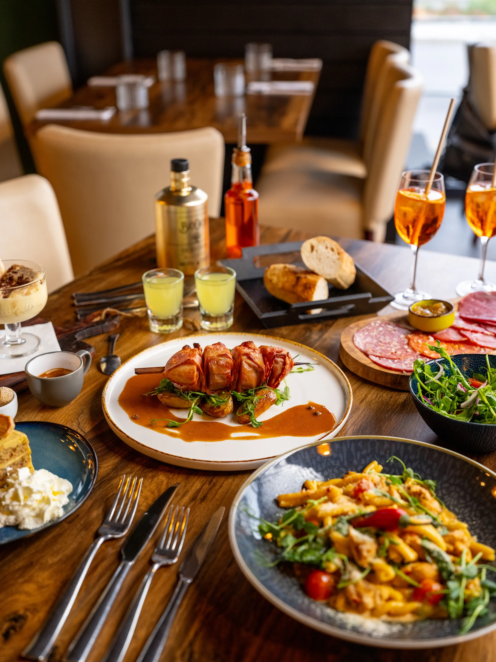 Hostina po italsku: 4chodové menu pro dva vč. aperitivu a digestiva