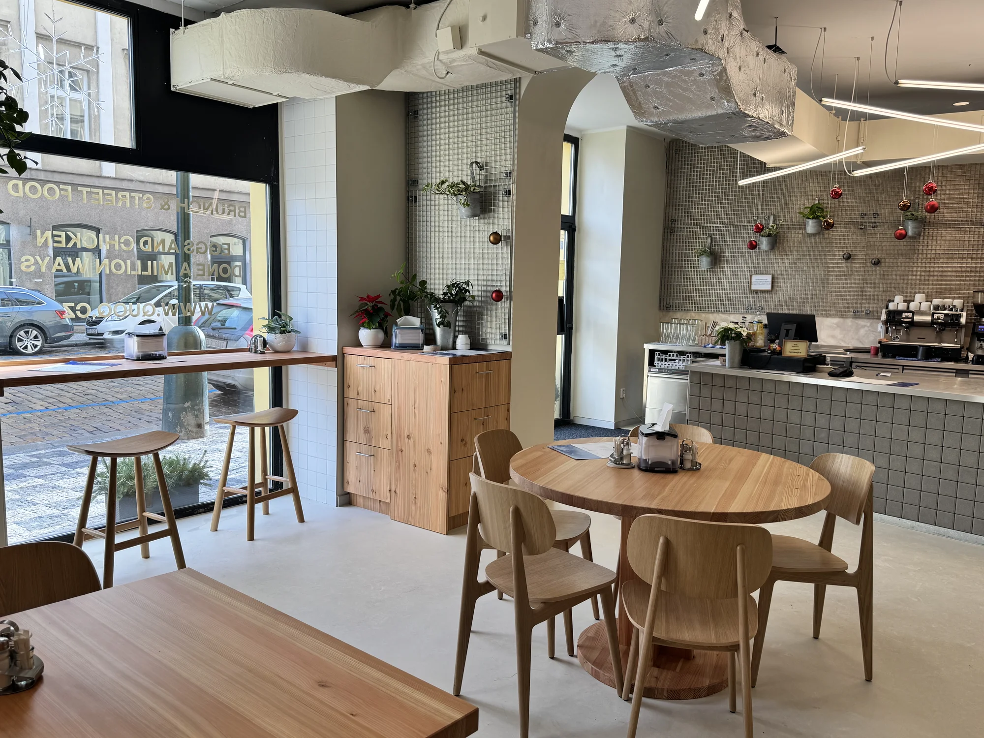 Brunch podle výběru nebo vejce Benedikt s kávou pro 1 nebo 2 osoby