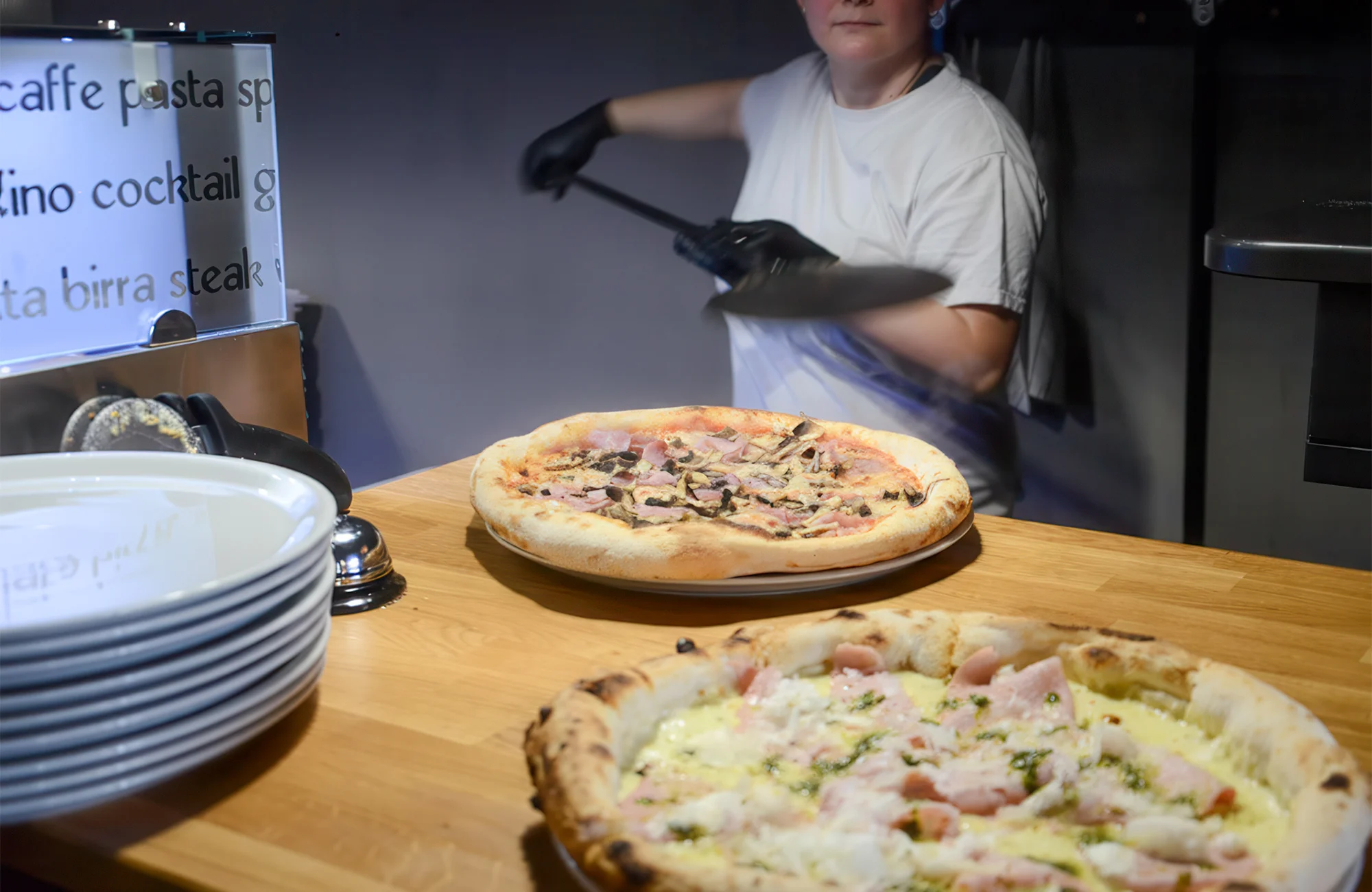 Ochutnejte Itálii: 2x pravá italská pizza o průměru 32 cm dle výběru