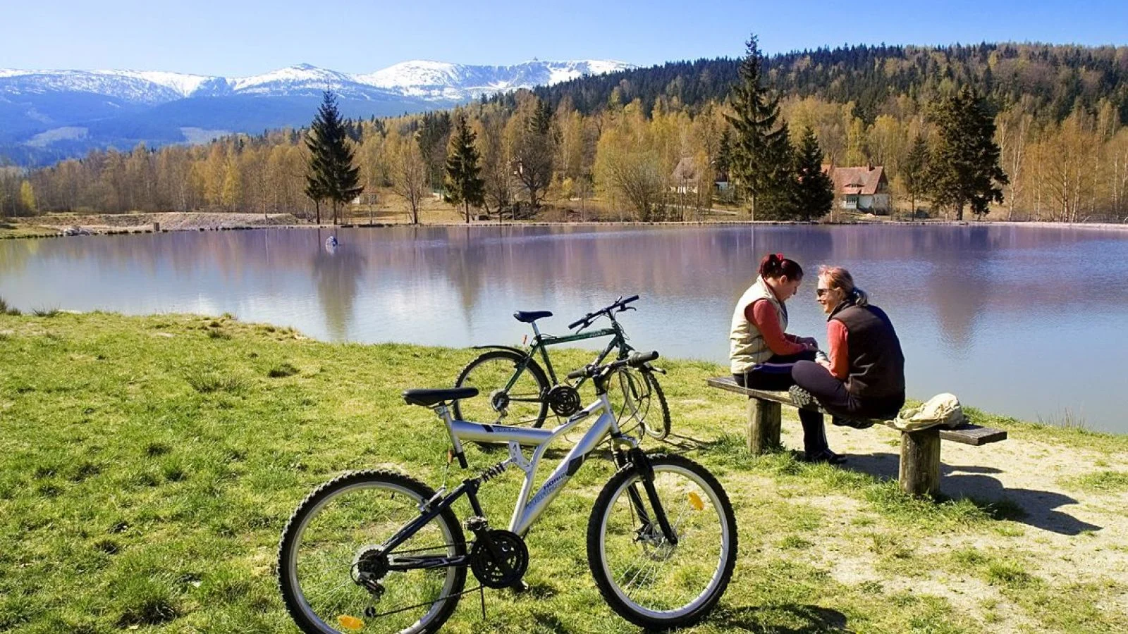 Dovolená v lázeňském městě Jelení Hora: snídaně i vstup do bazénu a sauny