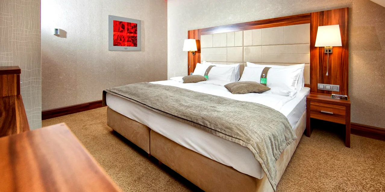 Pobyt v oblíbeném 4* hotelu Holiday Inn Trnava: designový interiér, snídaně i wellness