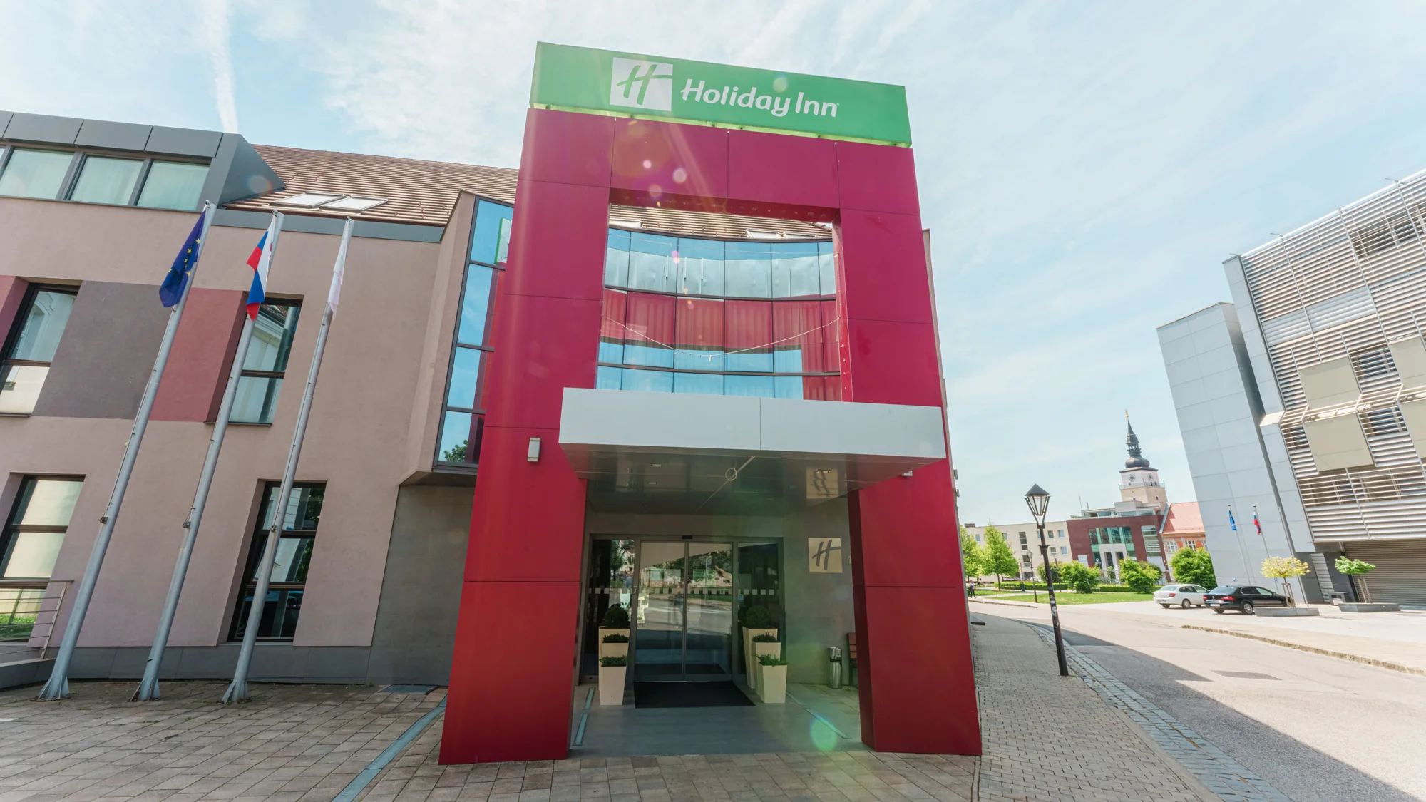 Pobyt v oblíbeném 4* hotelu Holiday Inn Trnava: designový interiér, snídaně i wellness