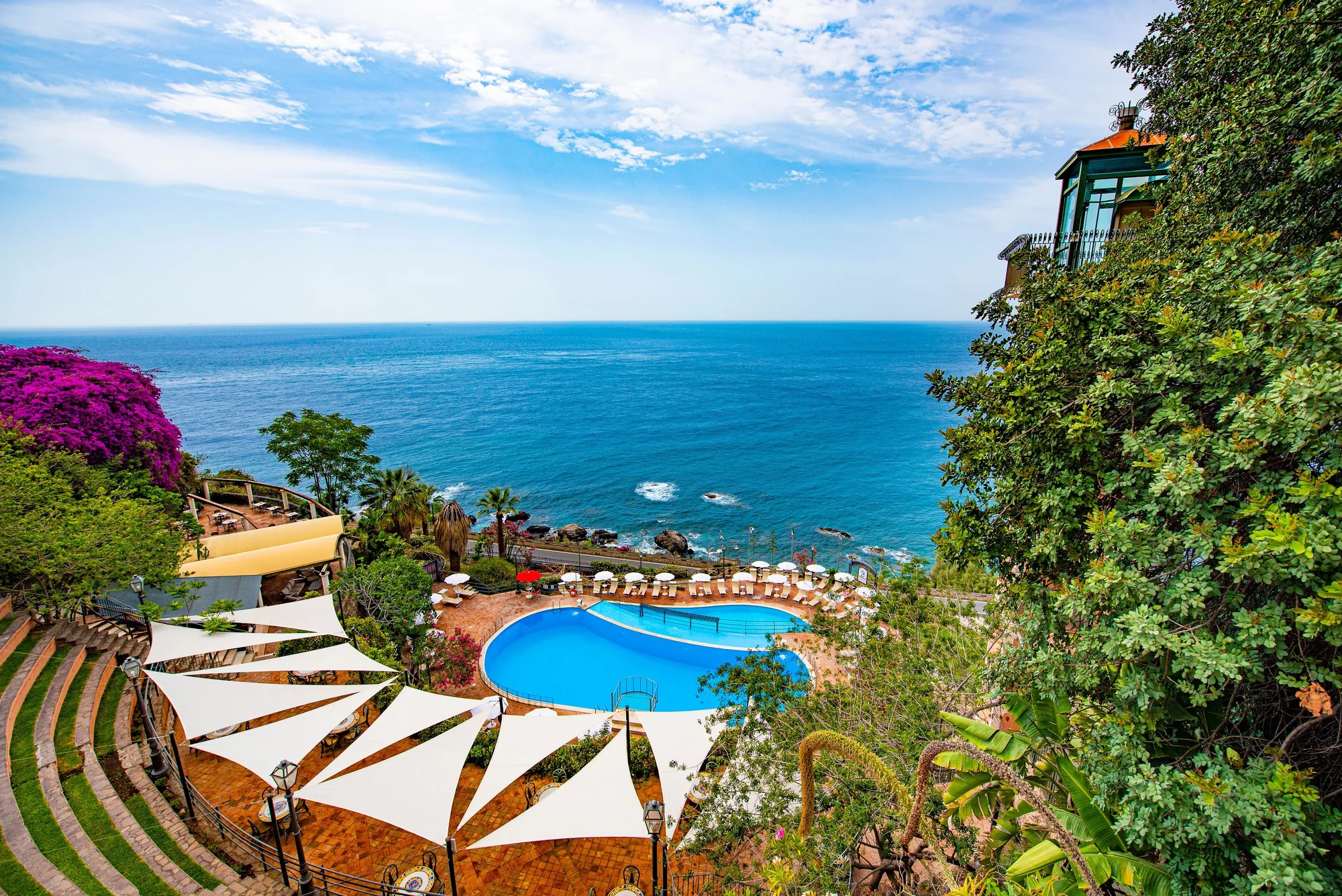 Dovolená na Sicílii: hotel se snídaní nebo polopenzí, bazény, soukromá pláž