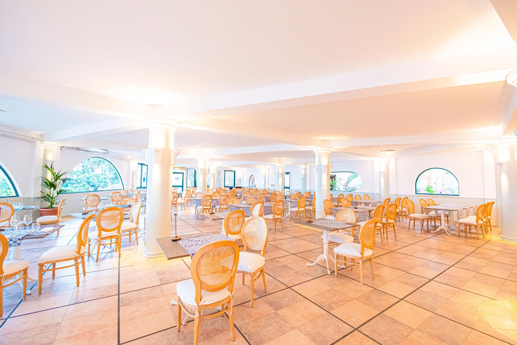 Dovolená na Sicílii: hotel se snídaní nebo polopenzí, bazény, soukromá pláž