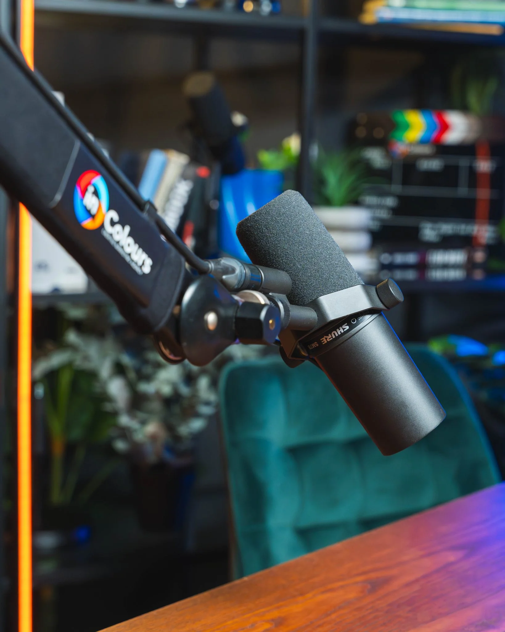 Pronájem podcastového studia až pro 4 osoby i rodinu: Full HD video i moderátor