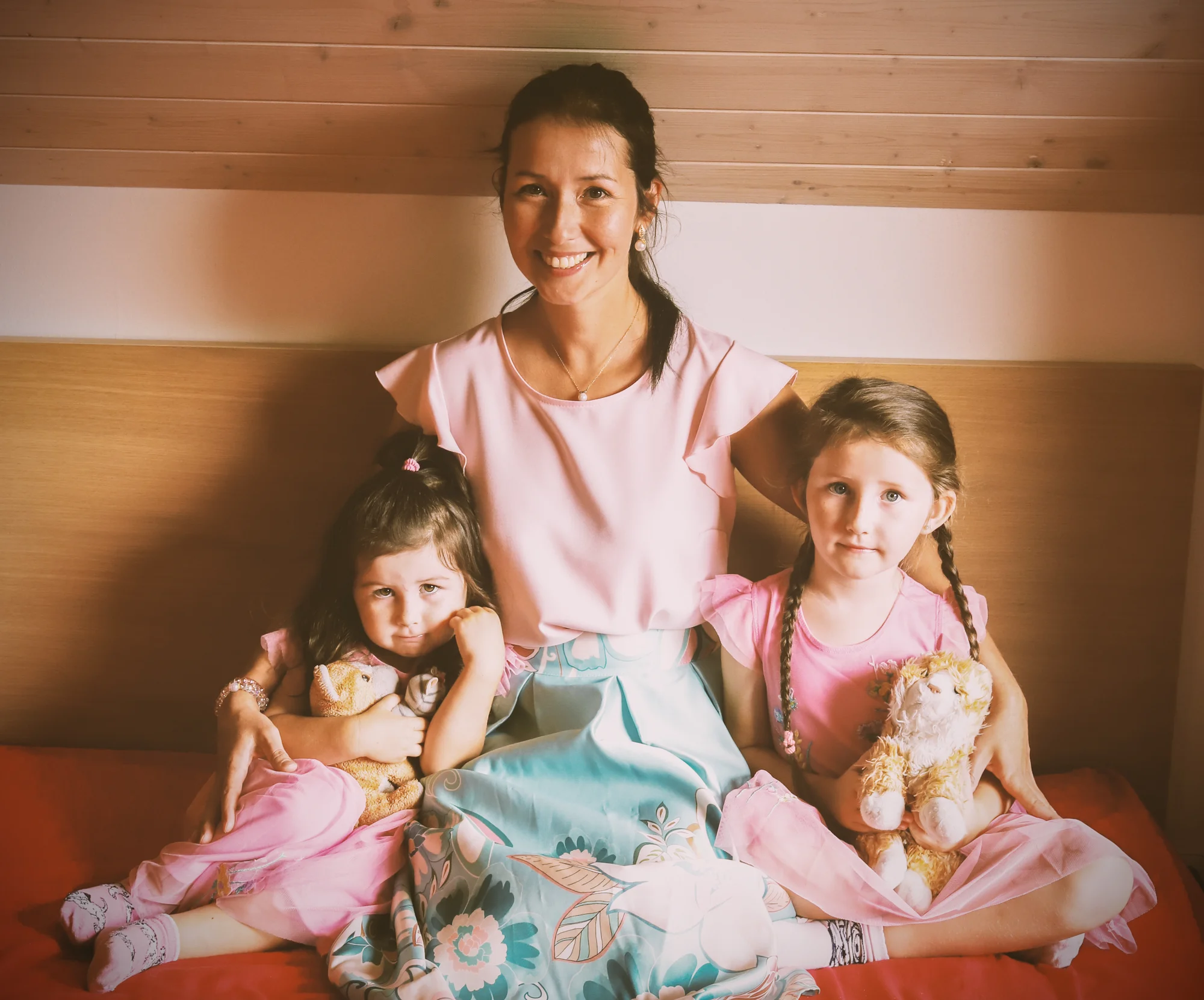 Zachyťte ty nejkrásnější momenty: exteriérové či ateliérové focení pro jednotlivce nebo rodinu, 60 minut