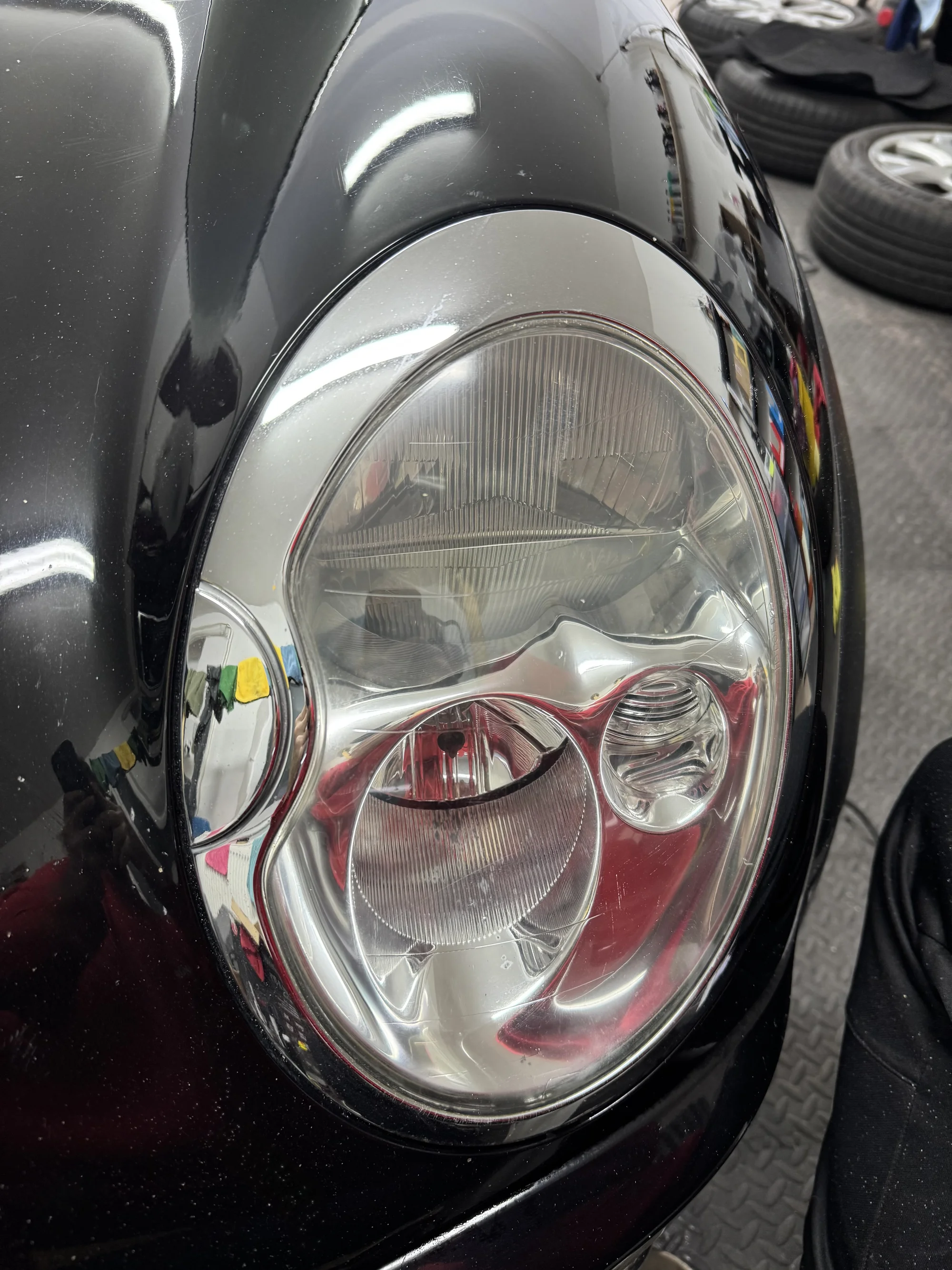 Bezpečná jízda: renovace obou předních světlometů vč. keramiky