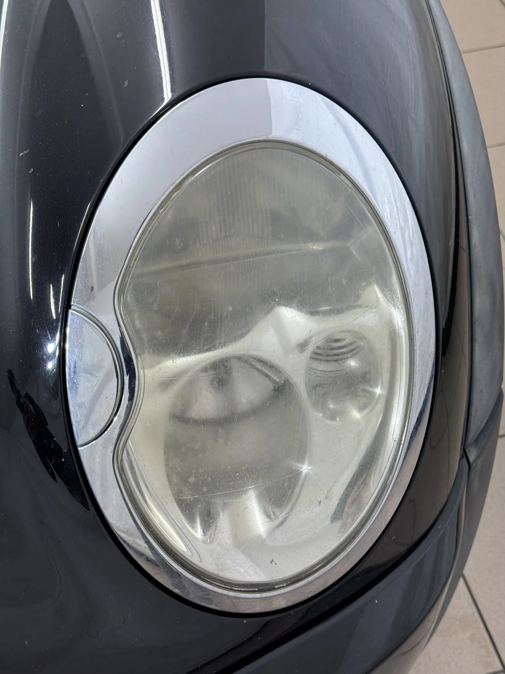 Bezpečná jízda: renovace obou předních světlometů vč. keramiky