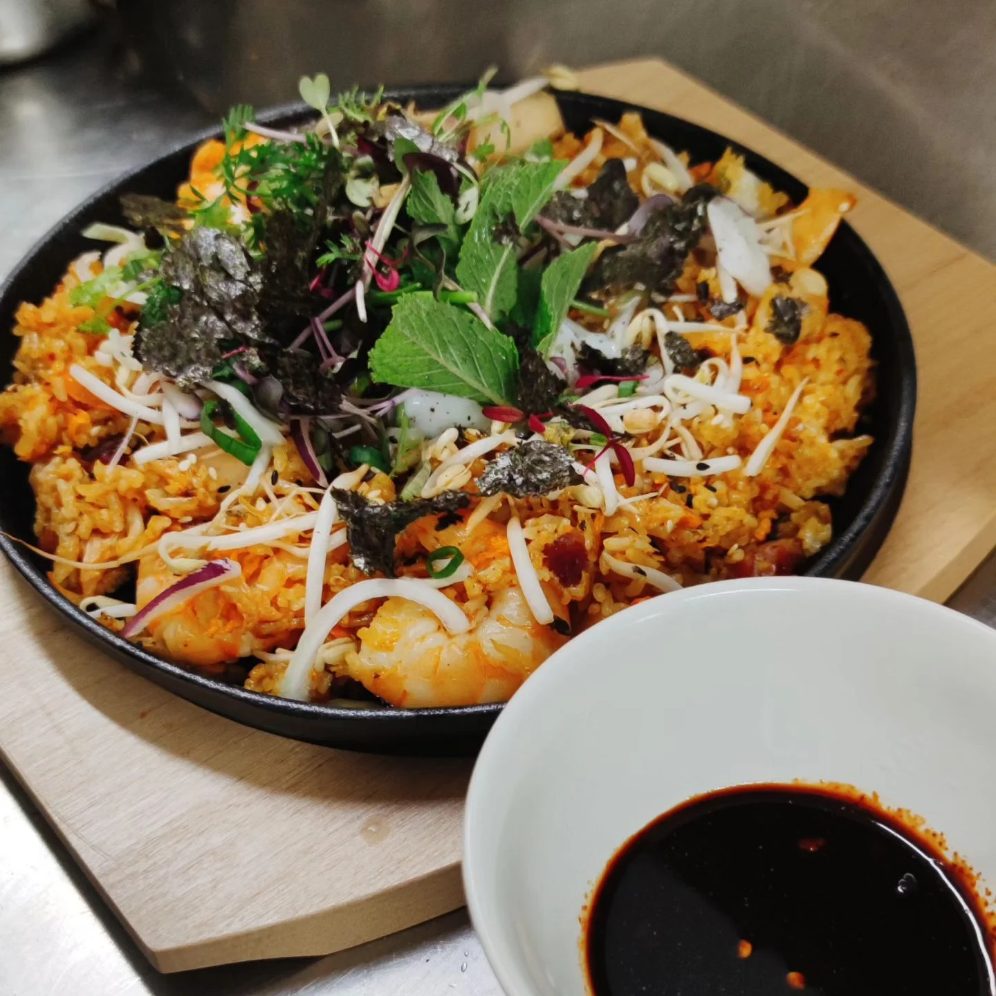 Sushi, nudle nebo kari: vouchery v hodnotě 500 až 2000 Kč do asijské restaurace