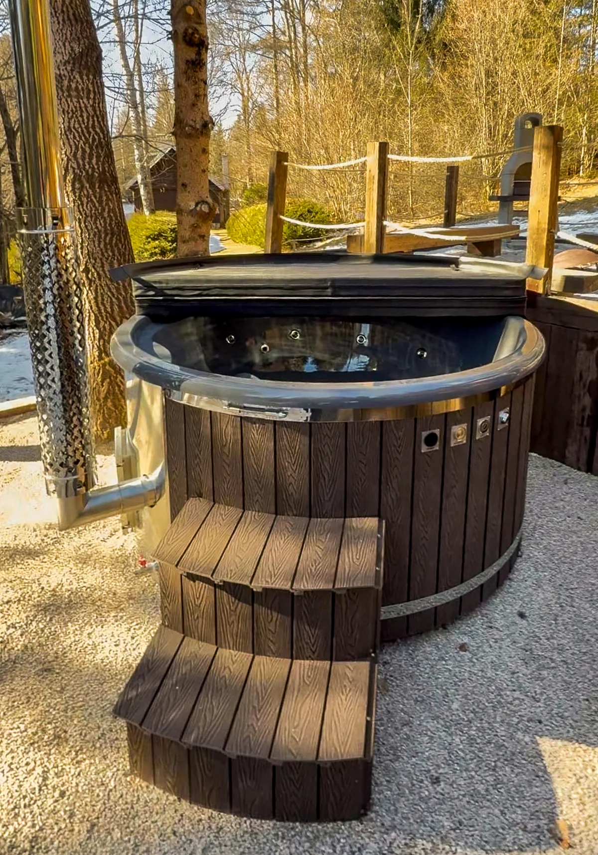 Netradiční ubytování pro dva: tiny house v Nízkých Tatrách i s koupací kádí