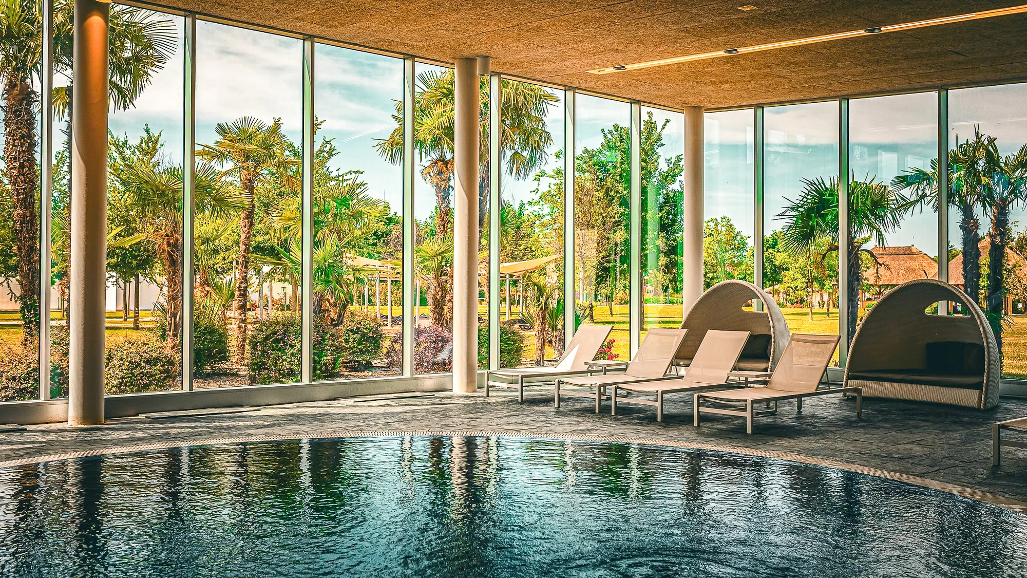 Pobyt ve wellness rezortu v západním Maďarsku: termální park, aktivity pro rodiny a polopenze