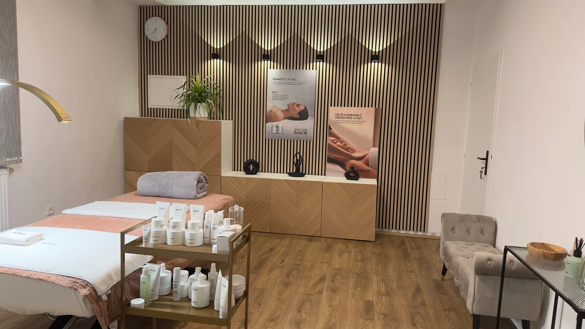 Péče o pleť na míru: základní, komplexní i liftingové ošetření