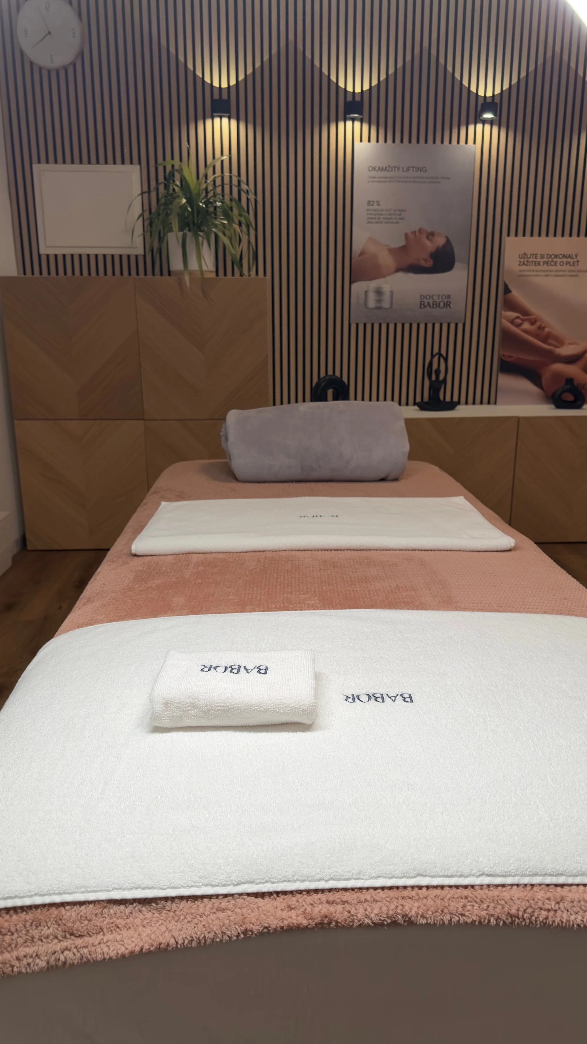 Péče o pleť na míru: základní, komplexní i liftingové ošetření