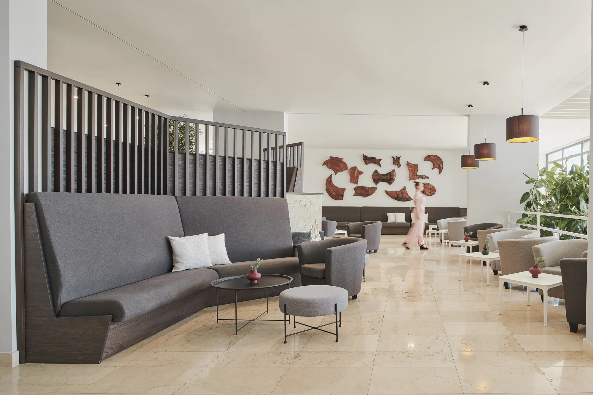 Moderní hotel na Makarské přímo u moře: bazény, all inclusive a animace