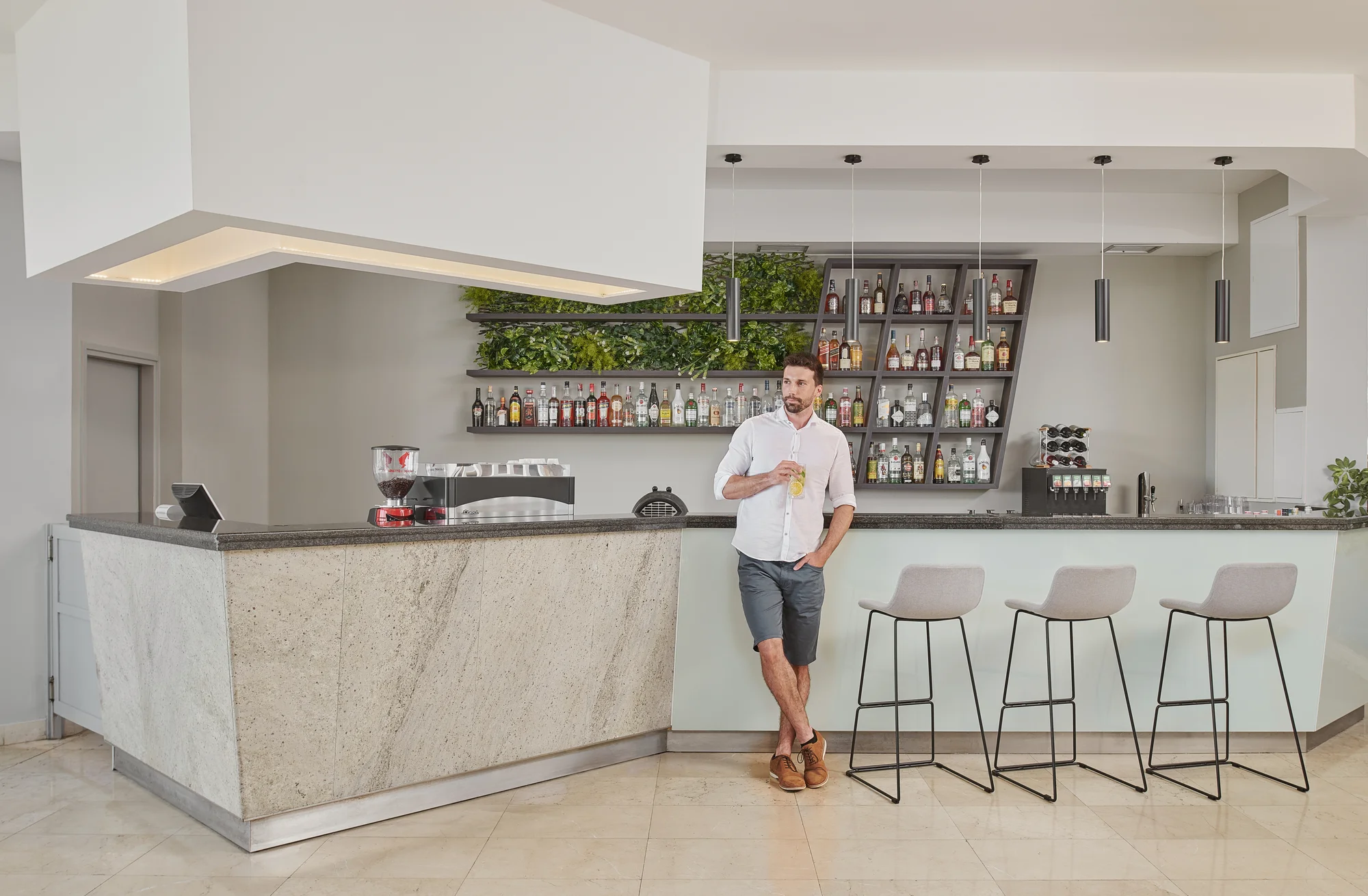 Moderní hotel na Makarské přímo u moře: bazény, all inclusive a animace