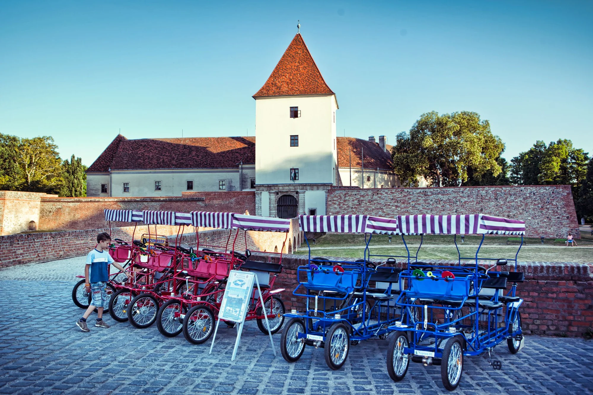 Pobyt v lázeňském městečku Sárvár: nově otevřená rezidence, strava i vstup do lázní
