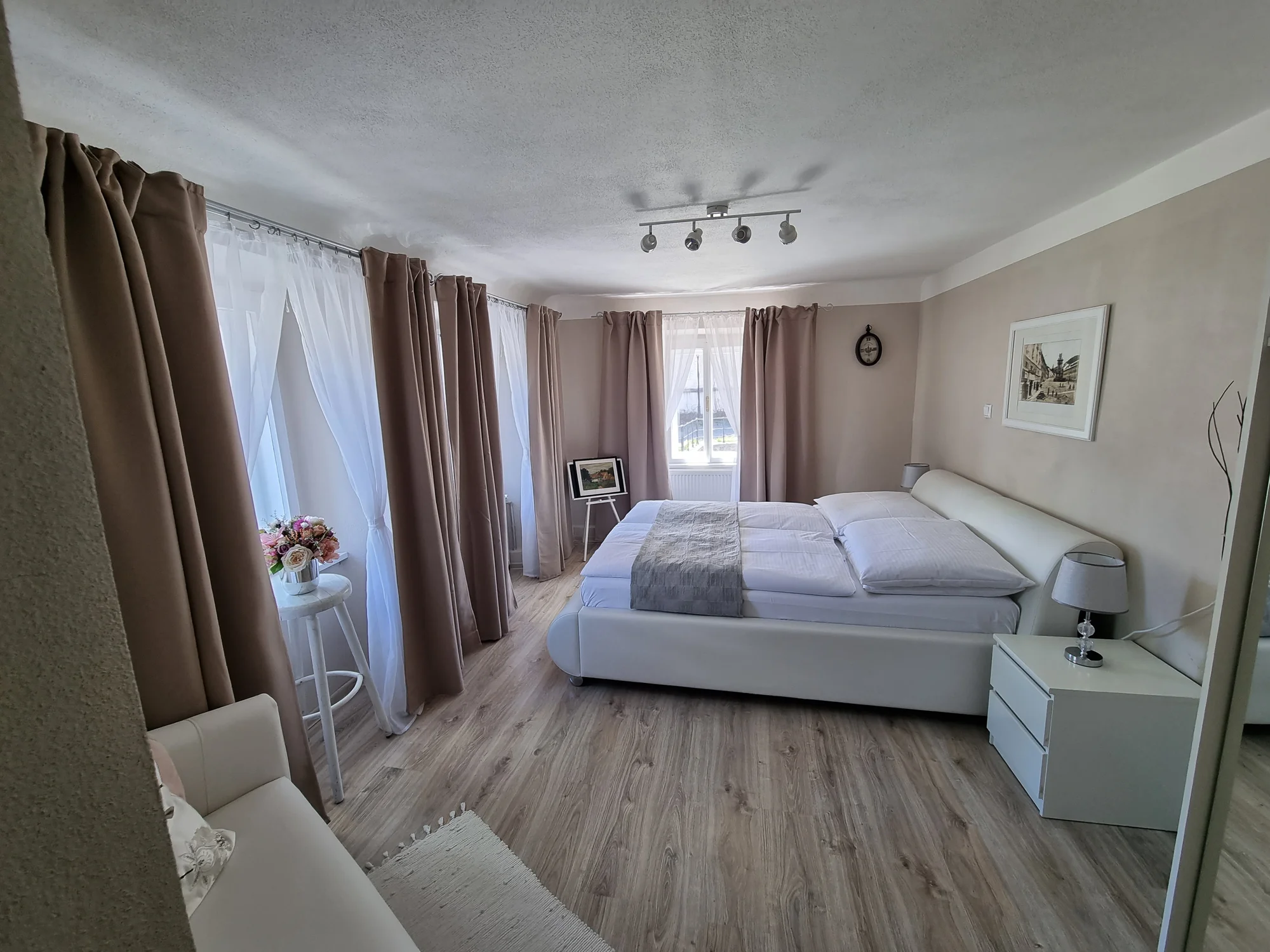 Šik apartmány v historicky cenné budově blízko centra Banské Štiavnice