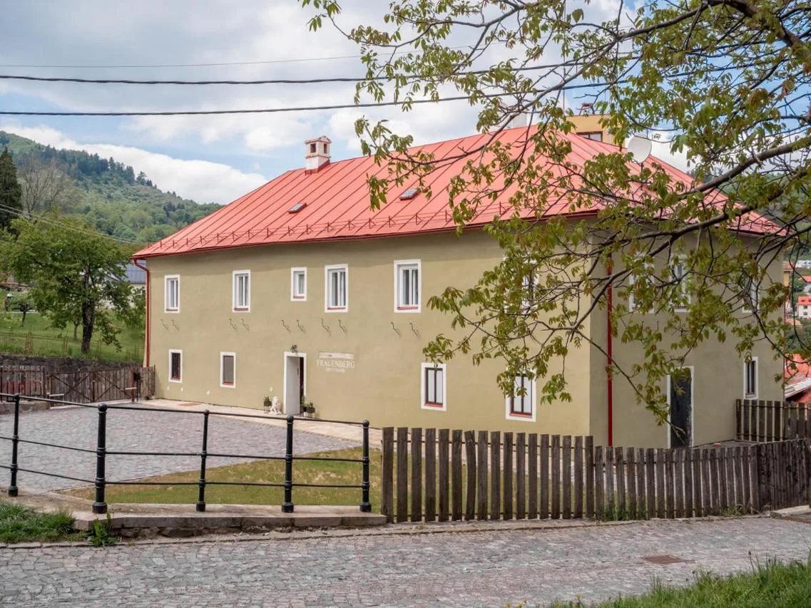 Šik apartmány v historicky cenné budově blízko centra Banské Štiavnice