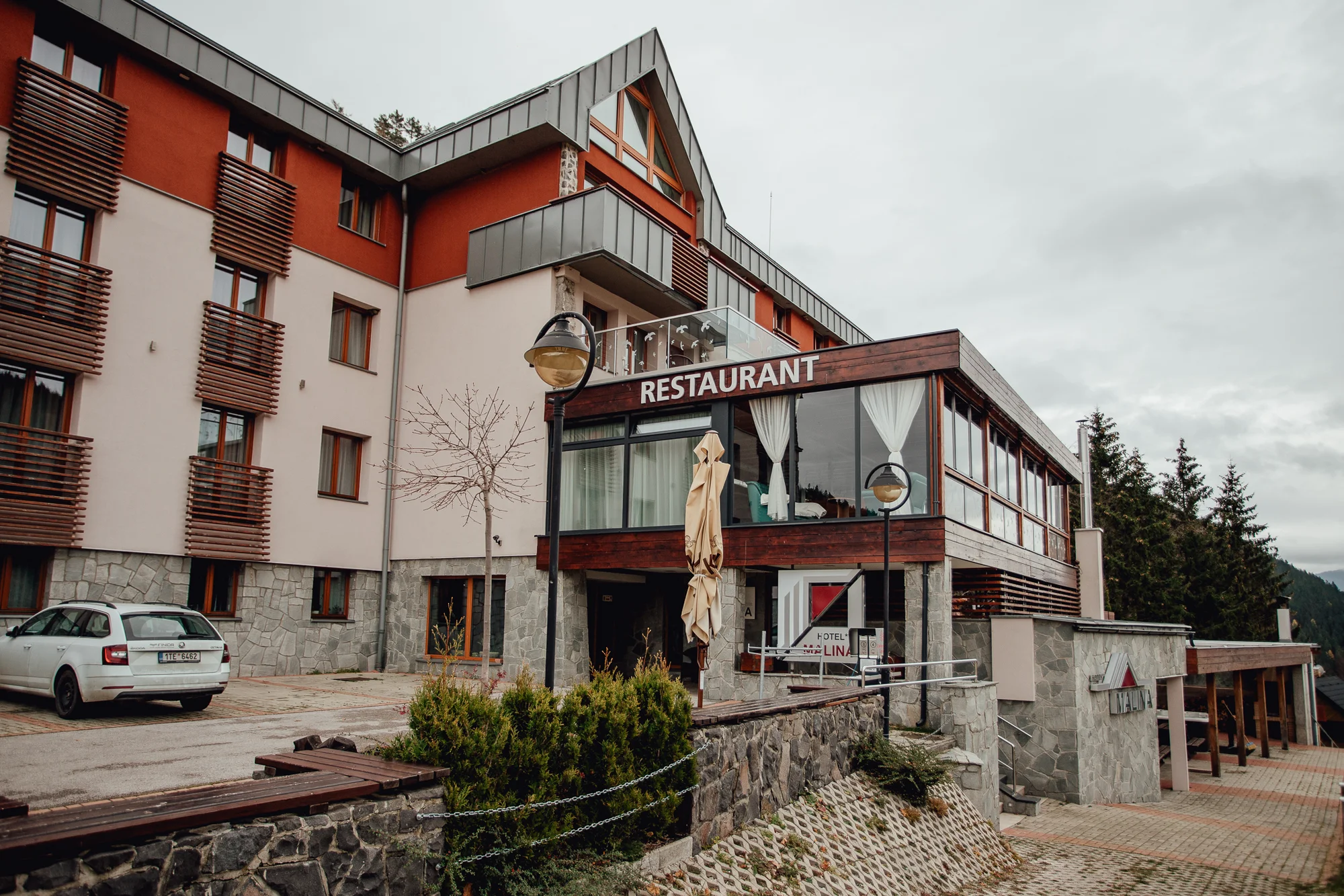 Horský hotel s privátním wellness a polopenzí na Maliném Brdě