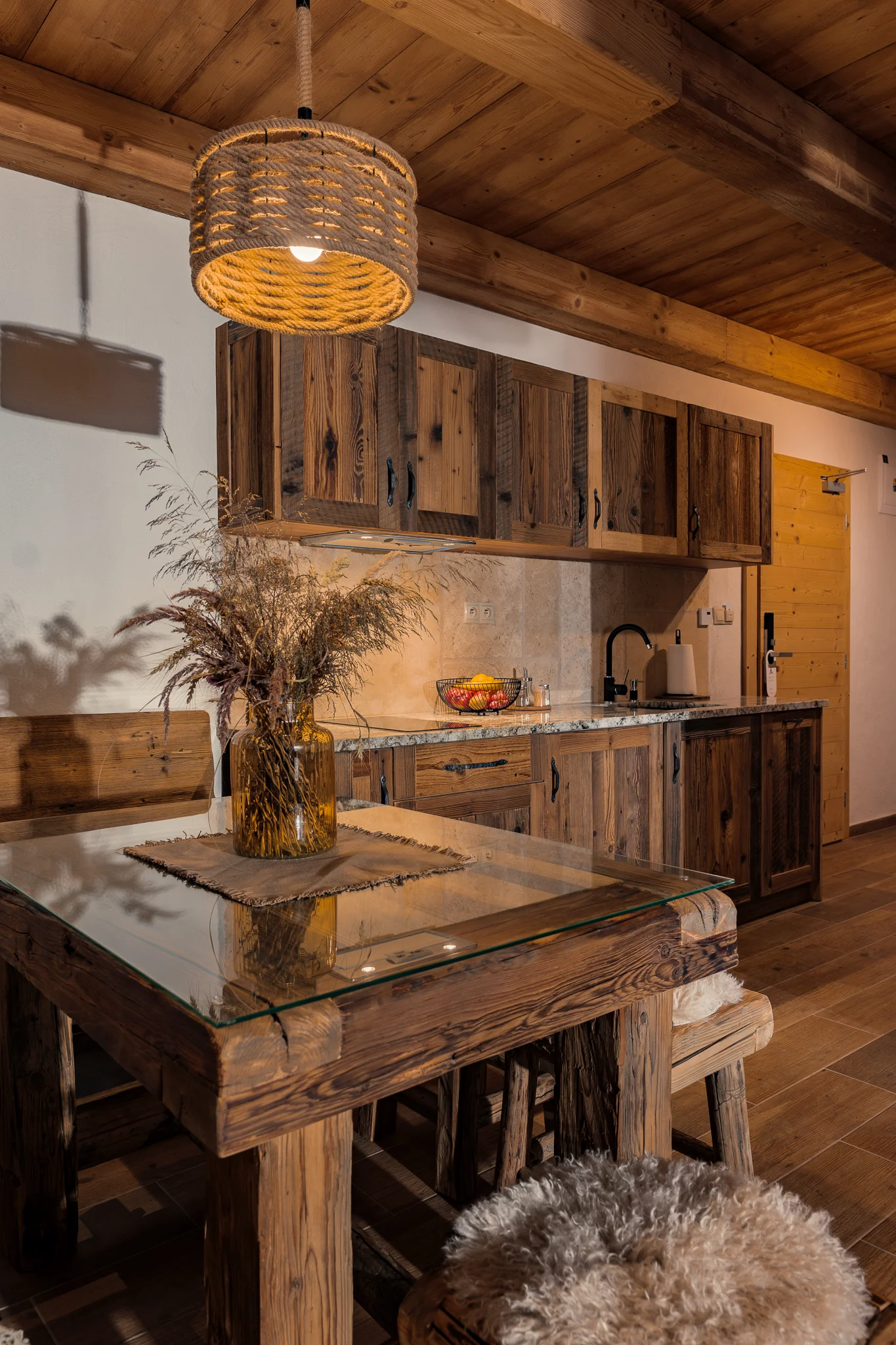 Pobyt ve Slovenském ráji v pohodlných pokojích i apartmánech: jídlo a wellness