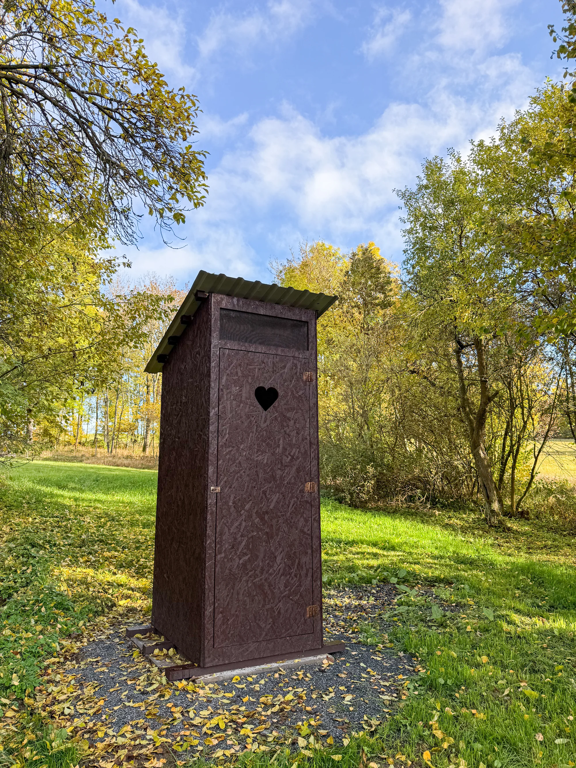 Romantika uprostřed moravské přírody: útulná maringotka s veškerým zázemím