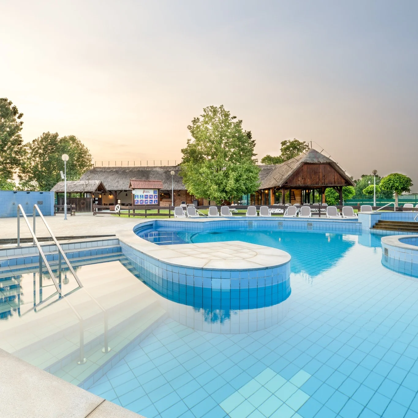 Rodinný relax ve slovinských termálech: sauna, termální bazény i polopenze, 2 děti zdarma