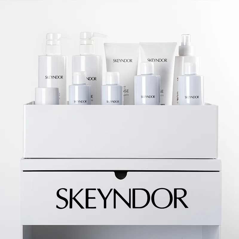 Ošetření značkou Skeyndor: diagnostika pleti, hloubkové čištění, peeling i masáž, 75 minut